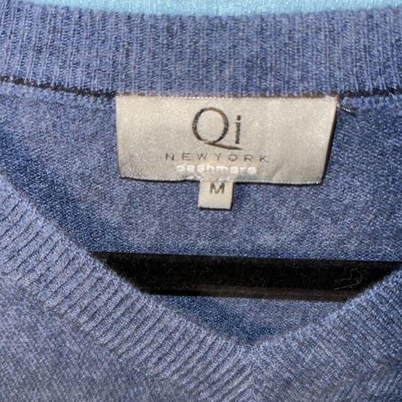 QI Cashmere Sweater Mens Medium New York Blue V-Neck - Picture 3 of 4